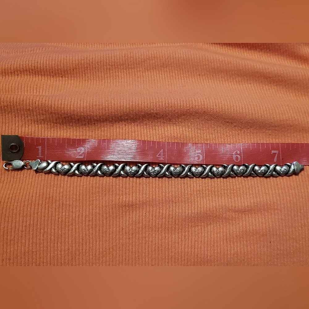 Hearts and Kisses Bracelet